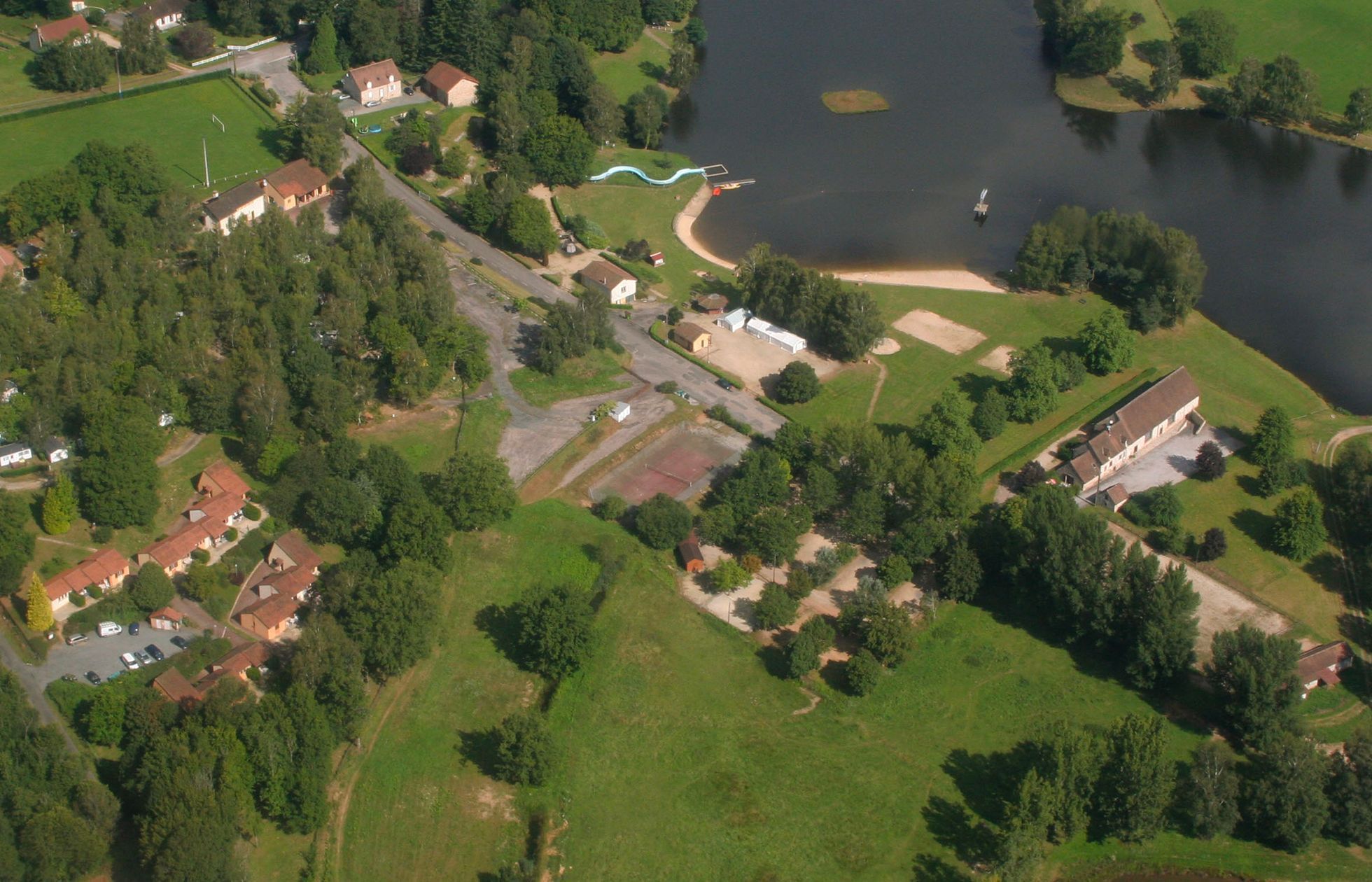 Angebot ' - '02 - Camping L'Air du Lac - Situation