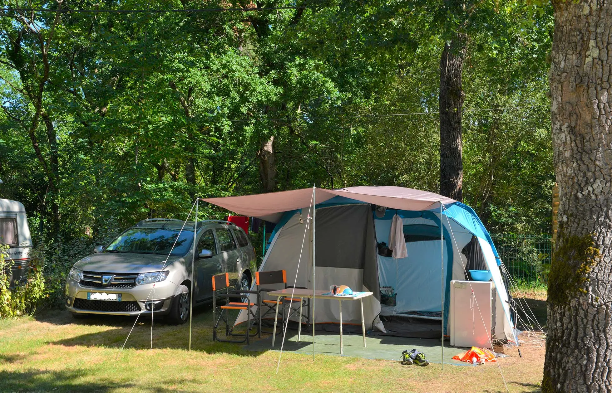 25 - Camping La Canadienne - Hébergement