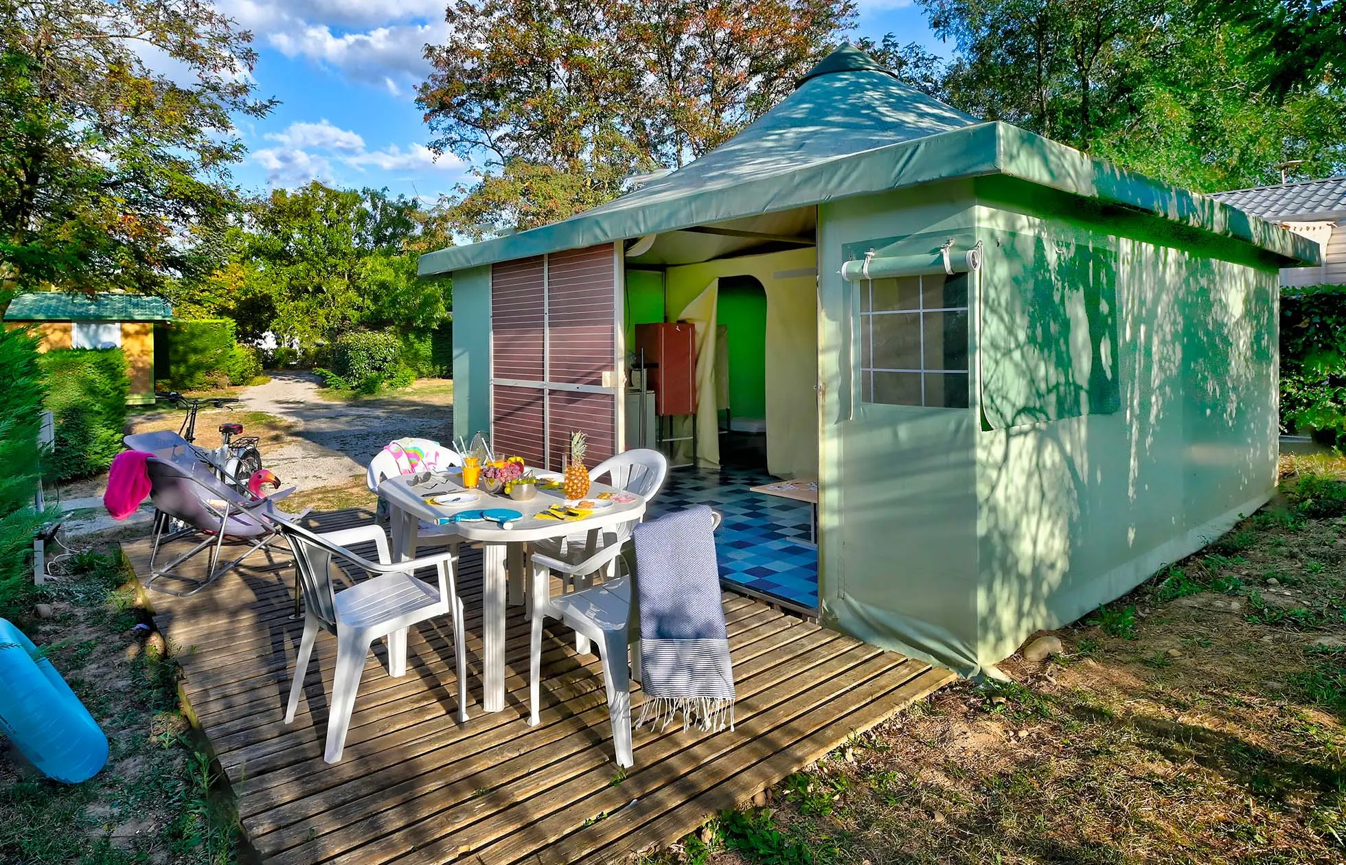 16 - Camping La Châtaigneraie - Hébergement