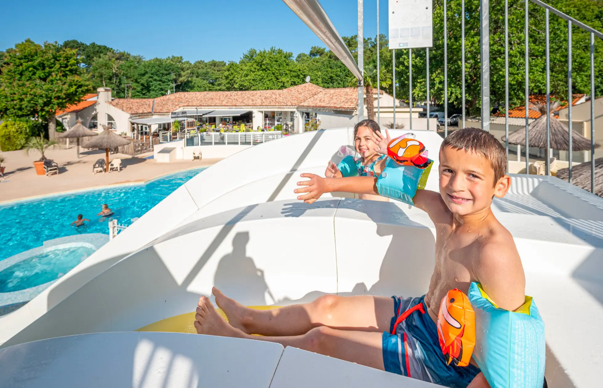 09 - Camping Les Biches - Piscine