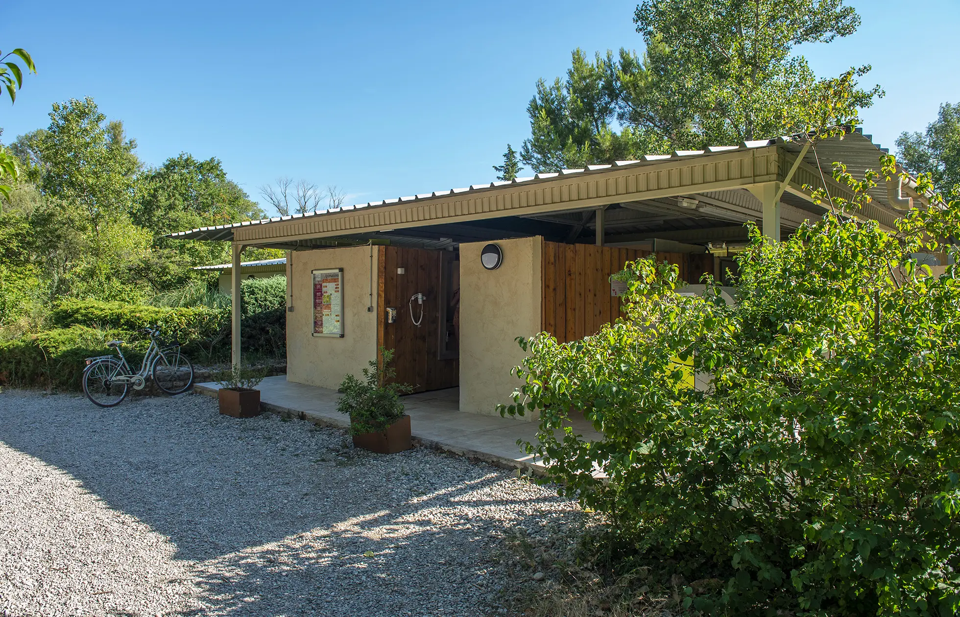 Camping Les Rives de l'Aygues - Service 10