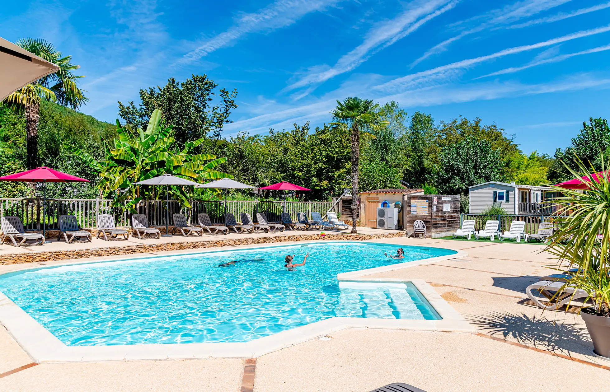 06 - Camping Le Tiradou - Piscine